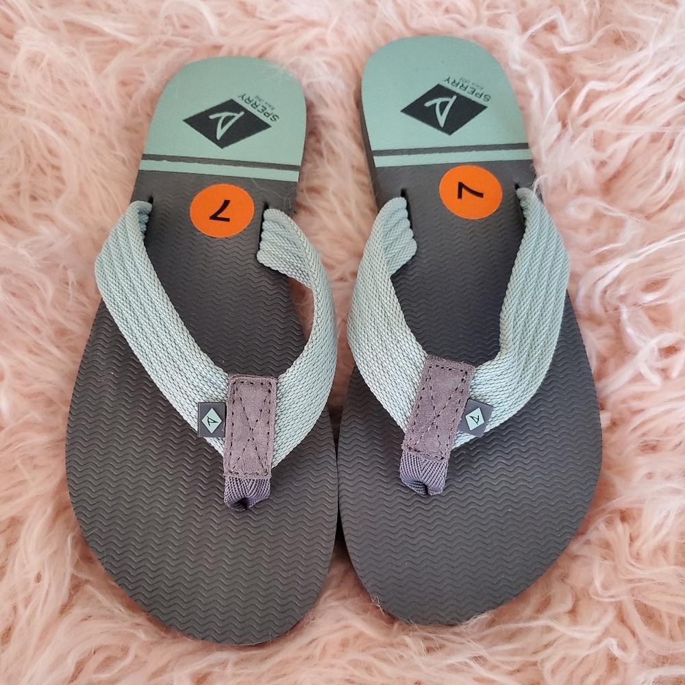 Sperry Women's Thong Sandal. New without tags.